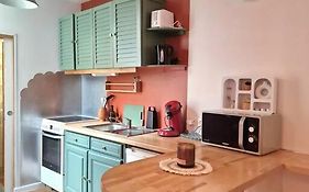 Chaleureux Appartement - Hyper Centre - Charbonnet